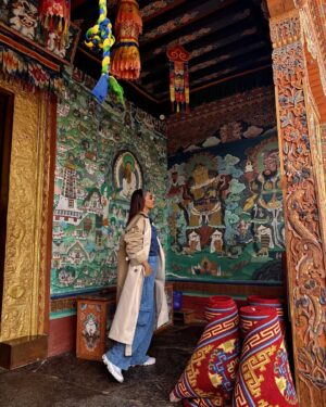 Masoom Mehta Instagram - Bhutan: where your screen time drops, your breath slows down, and your kids magically behave. Okay, two out of three. 🧘🏽‍♀️

@sixsensesbhutan #SixSensesPunakha