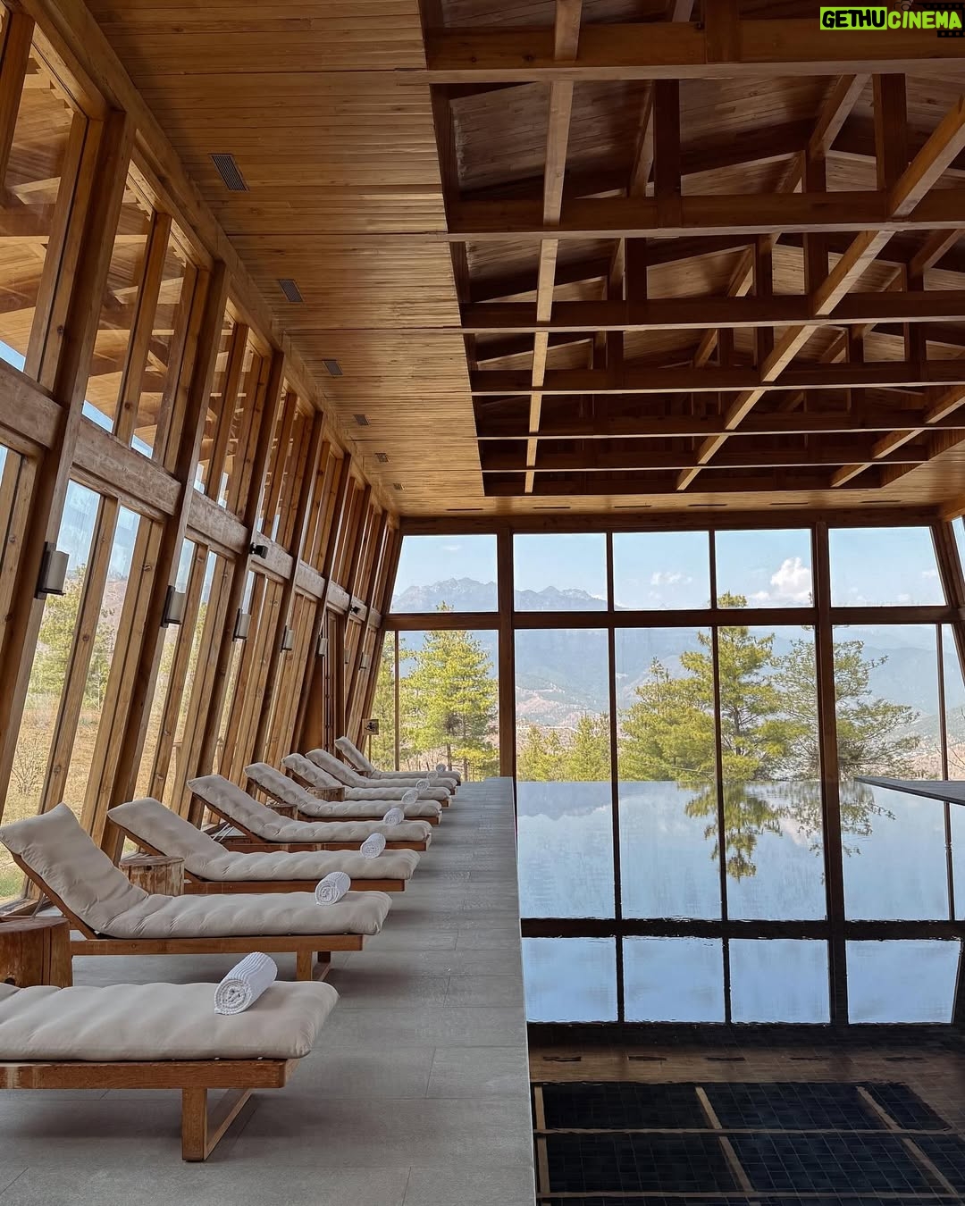 Masoom Mehta - 26K Likes - Bhutan: where your screen time drops, your breath slows down, and your kids magically behave. Okay, two out of three. 🧘🏽♀️
@sixsensesbhutan #SixSensesPunakha