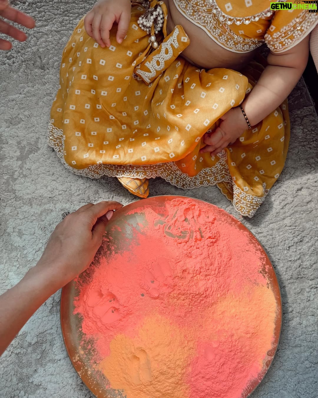 Masoom Mehta - 31.9K Likes - Holi is a feeling. And what a feeling to pass down to my babies. 🍡💃🏽