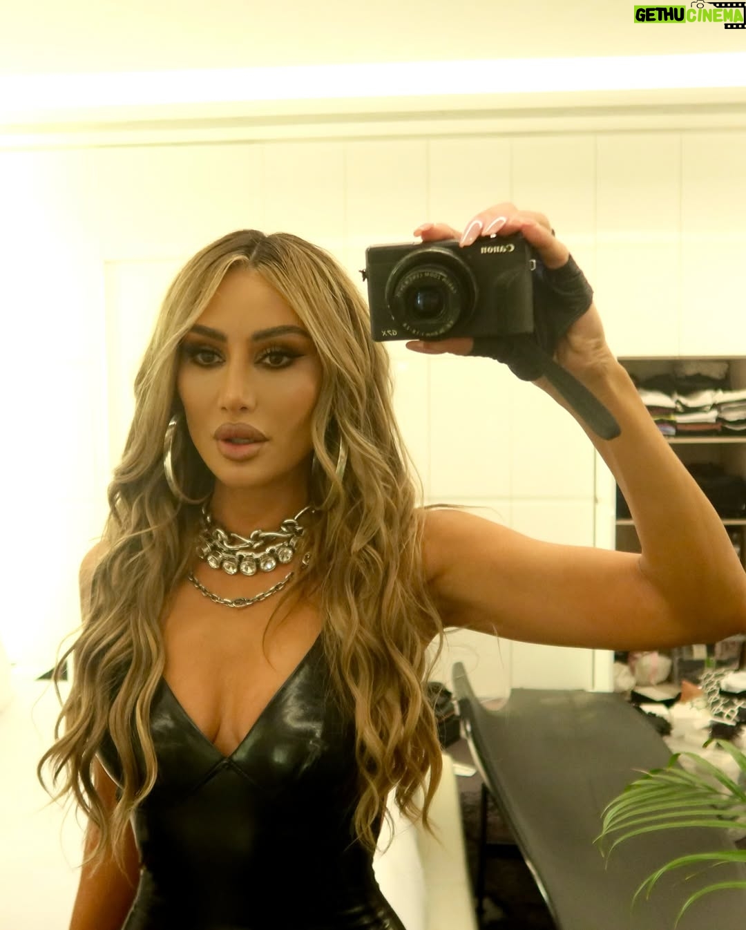 Maya Diab - 3 Likes -