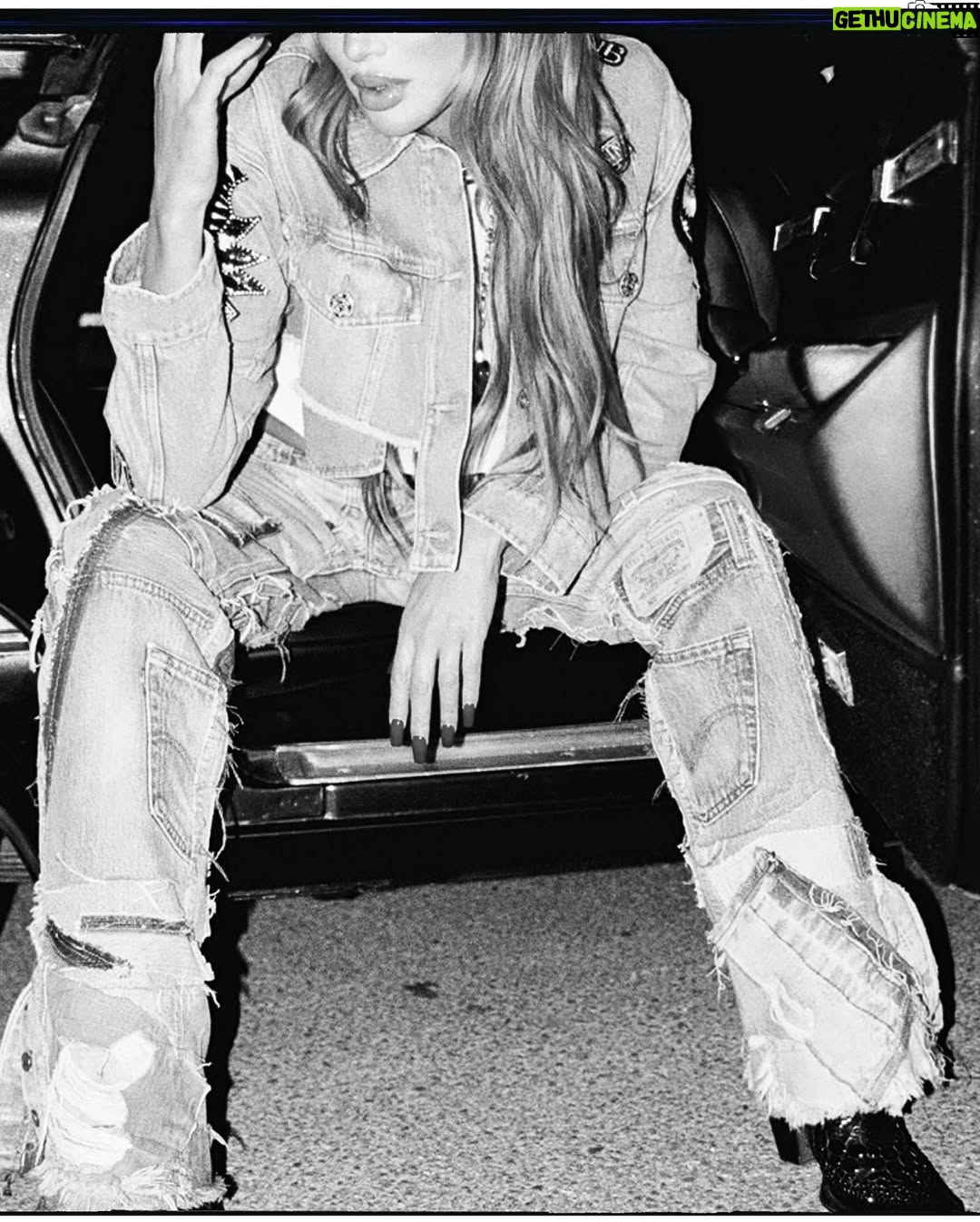 Maya Diab - 3 Likes - Heartbreak hit you hard? My new song ‘Albi Affaltou’ gets it 💌🔐 Link in bio #MayaDiab