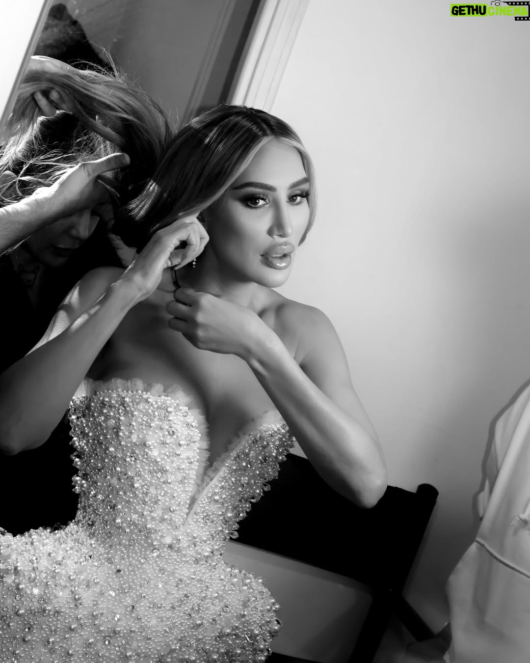 Maya Diab - 3 Likes - إني قدرت ضيف بسمة أو فرحة أو علاج لكل طفل مصاب بالسرطان هي قمة سعادتي ، وهيك كنت مبارح بين ناس محبة وجمهور كبير وصالة مليئة بالمحبين والمتبرعين لأطفال بحاجة لنا دائماً ، شكرا على هالليلة الحلوة اللي ما رح انسيها بحياتي ، شكرا @kidsfirstassociation ❤️