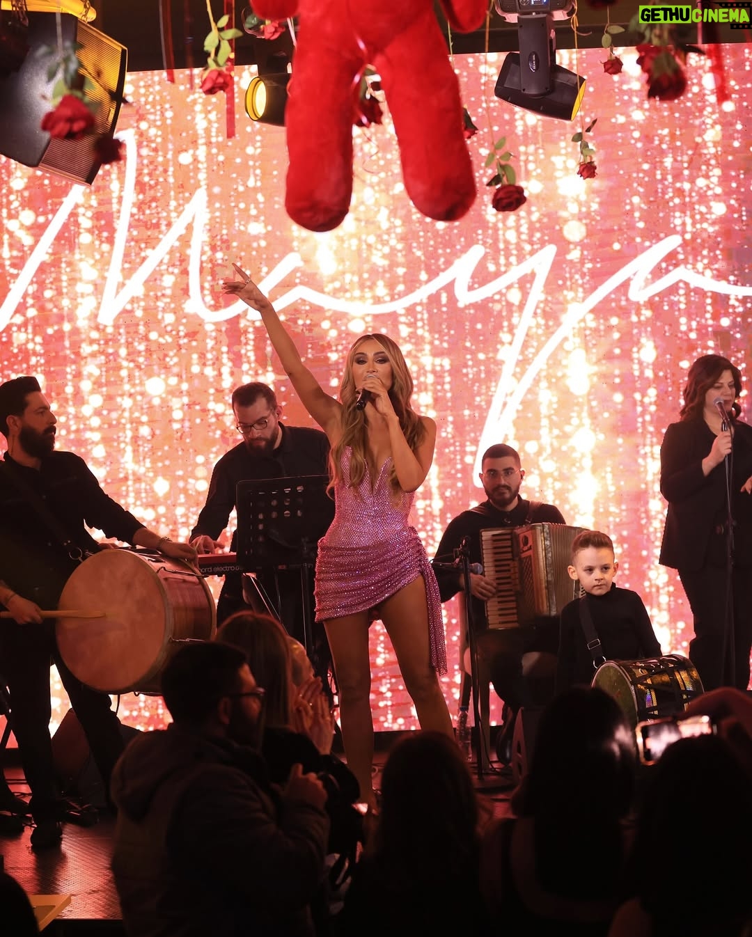 Maya Diab - 3 Likes - The stage was mine. The mic was theirs. Lebanon, you always make my heart full, and last night, you made it unforgettable 💌🇱🇧#MayaDiab
المسرح كان إلي، الميكروفون كان إلن.
هني خلّوا سهرتي أحلى سهرة بعيد الحب #مايا_دياب ❤️