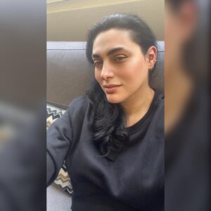 Maya Nasri Instagram - Hey hey 👋 👋!!! Remember.. you are just perfect the way you are.. #BecauseitsYou 💪#PowerOfSelfLOVE