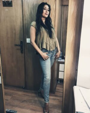 Maya Nasri Instagram - When in character 😊 #shooting my new movie #Reema 🎬💖📽 ..