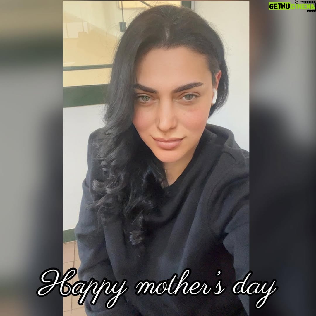 Maya Nasri - 10K Likes - I am a #strong #woman.. because a #strongwoman raised me.. 💪 #happymothersday to my mama ☺️ and all the mamas .. ❤️❤️🤟🥰