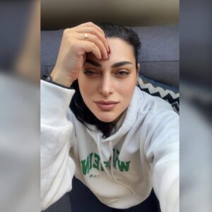 Maya Nasri Instagram - Take the decision to be #happy today.. Because YOU DESERVE IT.. #SelfLove.. 💓🤟#blessedmorning 😇