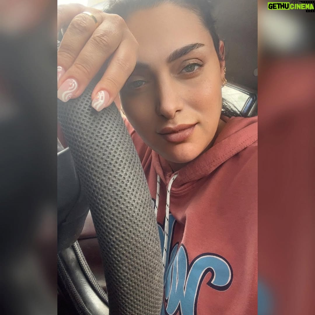 Maya Nasri - 14K Likes - #happiness is a roadtrip.. so… #letsgo 😉🤟❤️