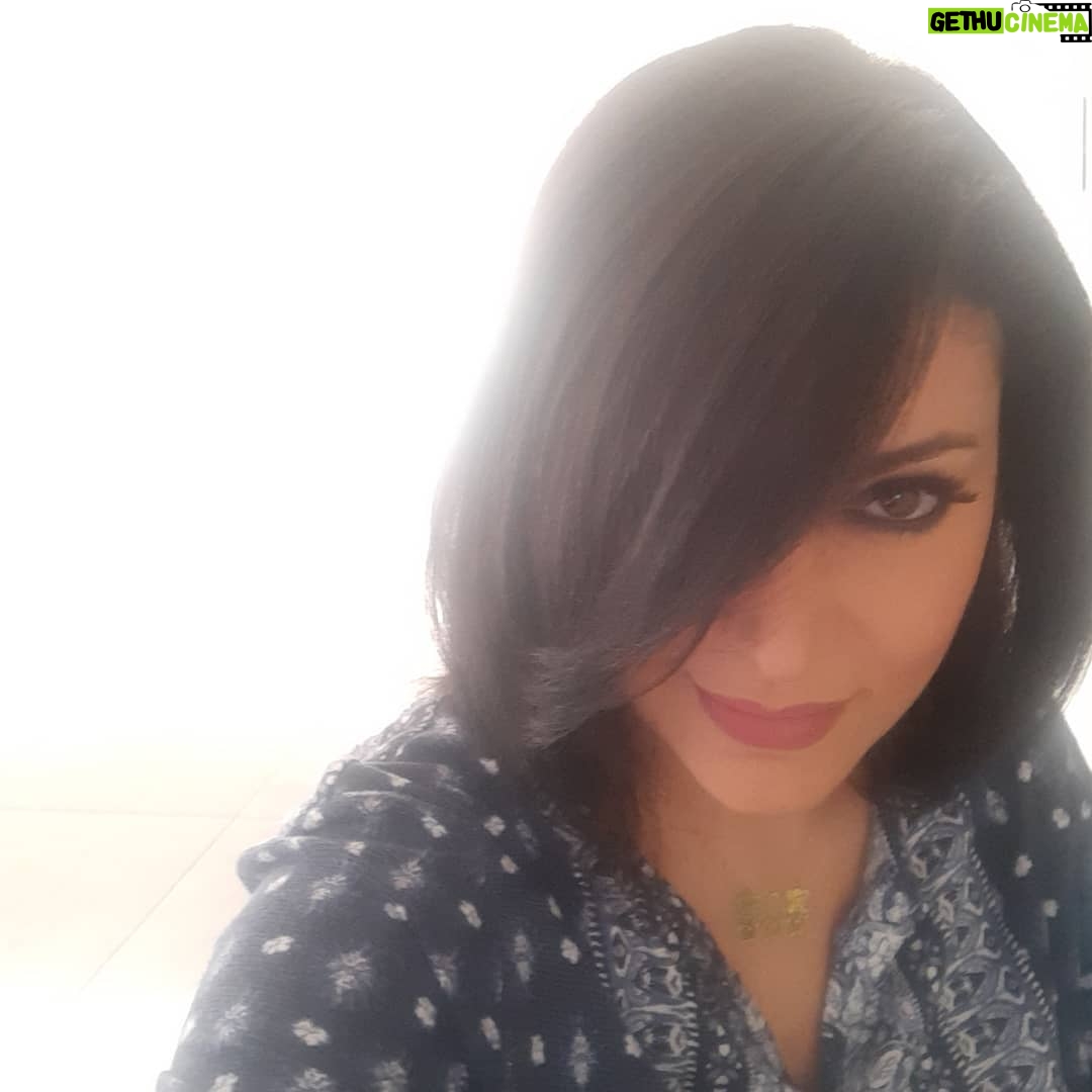 Maya Nasri - 4.1K Likes - سمعوني على "لبنان الحر" اليوم الساعة ٣ الضهر على ١.٢،٥ اف ام. مع المتألقة دايما وفاء شدياق.