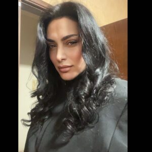 Maya Nasri Instagram - Learn to #forgive.. so you can sleep with a clean #heart.. ❤️ have an amazing #night #Lovers 🤟🥰