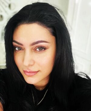 Maya Nasri Instagram - Sending warm vibes and good wishes to all of you..May this evening be filled with laughter, relaxation, and cherished moments. Take a breath, unwind, and embrace the beauty of the present. Here's to a great evening ahead! 🌟✨ #GoodEvening #EnjoyTheMoment #PositiveVibes"
#mayanasri #maya_nasri