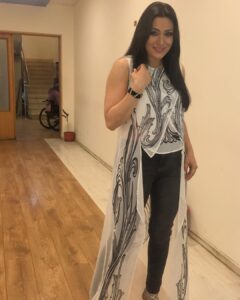 Actress Maya Nasri HD Photos and Wallpapers June 2018