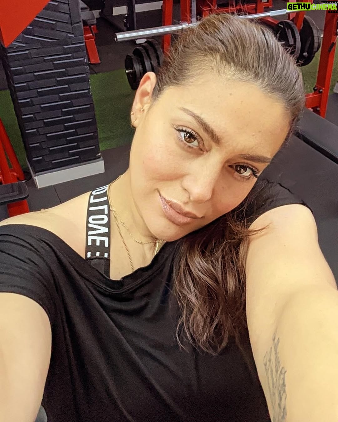 Maya Nasri - 69.9K Likes - Miss u all❤️❤️#unstoppable #workout #morningmotivation #mayanasri 💪💪