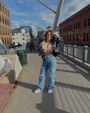Maycee Barber Instagram - 🦋🦋🦋
📷♥️ ~ @moisty_onee