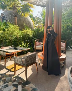 Mayssa Maghrebi Instagram - Lunch at one of the most beautiful hotels in Doha
@waldorfastorialusail @sushisambadoha 
@noora.buhelaiqa @qommunication 
@alanuodjassim @ajcoutureqa 

#mayssamaghrebi #qatar