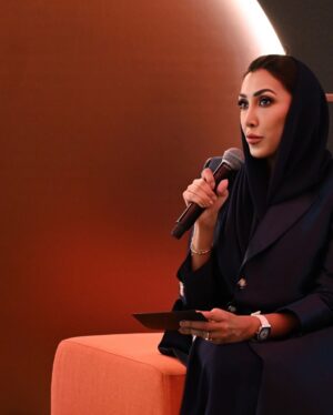 Mayssa Maghrebi Instagram - شكراً لمدينة دبي للتصميم على تنظيمها لأسبوع دبي للتصميم تحت رعاية سمو الشيخة لطيفة بنت محمد بن راشد آل مكتوم، رئيسة الهيئة.. حيث امتزج الفن بالتكنولوجيا واحدث تقنيات الإستدامةً واستضافتها لشركات محلية وعالمية رائدة، جلسات حوارية التقى فيها المبدعون والزوار من كل الجنسيات… دبي ملتقى الإبداع
#اسبوع_دبي_للتصميم #دبي 
#DXBDW #DubaiDesignWeek #MyDubai