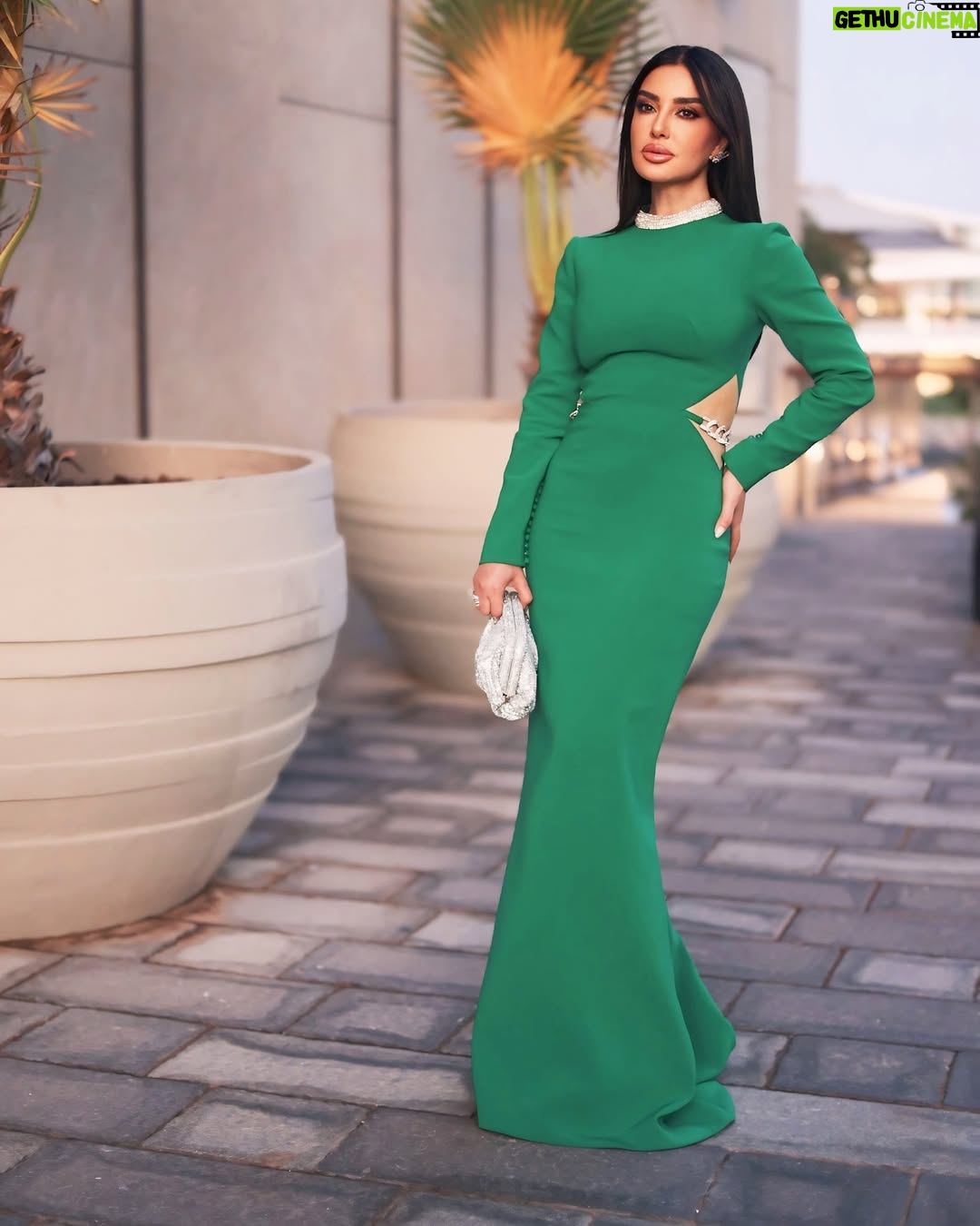 Mayssa Maghrebi - 133.3K Likes - š
Dress by @gattinollibymarwan
Styled by @musaed.d
Jewelery @sartorogeneve
MUA @ranim.alturki
Hair @rj_beautysalon
Video @ahmadalhariri.official
#mayssamaghrebi #dubai #mydubai