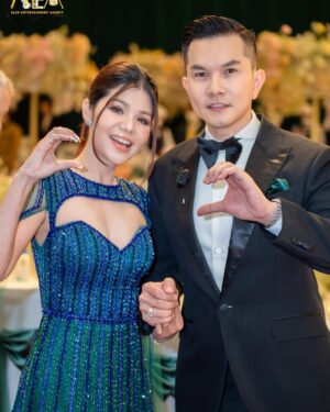 Meas Soksophea Instagram - អបអរសាទរគូរភរិយានិងស្វាមីថ្មី 🫶🏻🫶🏻

@alex_entertainmentagency