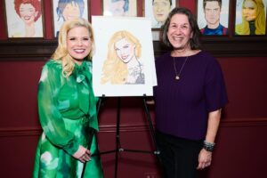 Megan Hilty Instagram - I’ve died and gone to Broadway heaven.  Thank you @sardisnyc for this tremendous honor and @officialbernadettepeters for your incredibly  generous words. I’m so grateful that my friends, family and DBH fam were there to share this major milestone moment with me! 
Photos: @jennyandersonphoto 
Hair & makeup: @brucewaynemua 
Styled by:  @jareddepriest 

@TeriJondresses @christianlouboutin