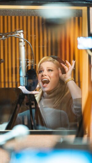 Megan Hilty Instagram - Wrinkled wrinkled little star…