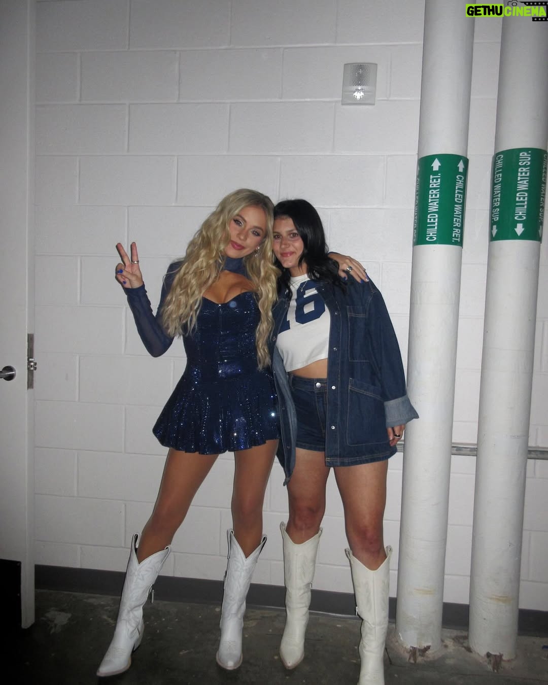 Megan Moroney - 321.3K Likes - just when i thought it couldn’t get any better Huntsville & Athens (x2) showed UP… thank you for another incredible weekend of the AIO tour💙 it’s been hard to process that 5 years ago I was still a student at UGA having no idea that y’all’s support would one day lead to this… so grateful for every single one of u!!!!! God is good 🥹