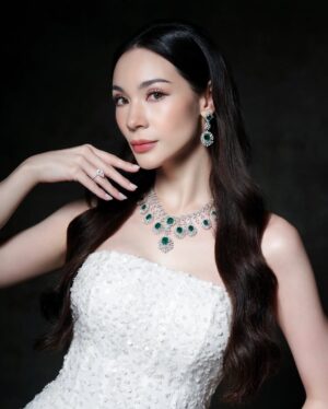 Melanie Berentz Instagram - She is her own muse 🖤

Stepping into the holiday season with unparalleled grace and sophistication. This enchanting emerald and diamond jewelry set is a celebration of artistry and opulence, combining vibrant green with dazzling diamonds in intricate designs. Whether you’re attending a Christmas gala or a cozy family gathering, this statement necklace and matching earrings will definitely make you the center of attention. Embrace the festive spirit with jewelry that reflects the joy and beauty of the season.

Muse : @melanieberentz
Dress : @valenciavivi
Photographer : @snap.nuel
Makeup Artist : @kunsoomakeupartist

Discover more info about diamond, please contact our team : 
 62 816-888-655 (Hui)
 62 815-1799-9944 (Mike)

#DiamondElegance #TimelessJewelry #SparkleEveryday #LuxuryRings #ShineBright #PuteriIndonesia #MelanieBerentz #ChristmasGlam #HolidayJewellery