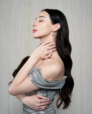 Melanie Berentz Instagram - Unwrapping the season’s finest treasures 💎❄️ This Christmas, let every sparkle tell a story. Adorned in the elegance of a statement necklace and a ring that radiates timeless beauty, celebrating the magic of the holidays with a touch of luxury and grace.

Muse : @melanieberentz
Dress : @valenciavivi
Photographer : @snap.nuel
Makeup Artist : @kunsoomakeupartist

Discover more info about diamond, please contact our team : 
 62 816-888-655 (Hui)
 62 815-1799-9944 (Mike)

#DiamondElegance #TimelessJewelry #SparkleEveryday #LuxuryRings #ShineBright #PuteriIndonesia #MelanieBerentz #ChristmasGlam #HolidayJewellery