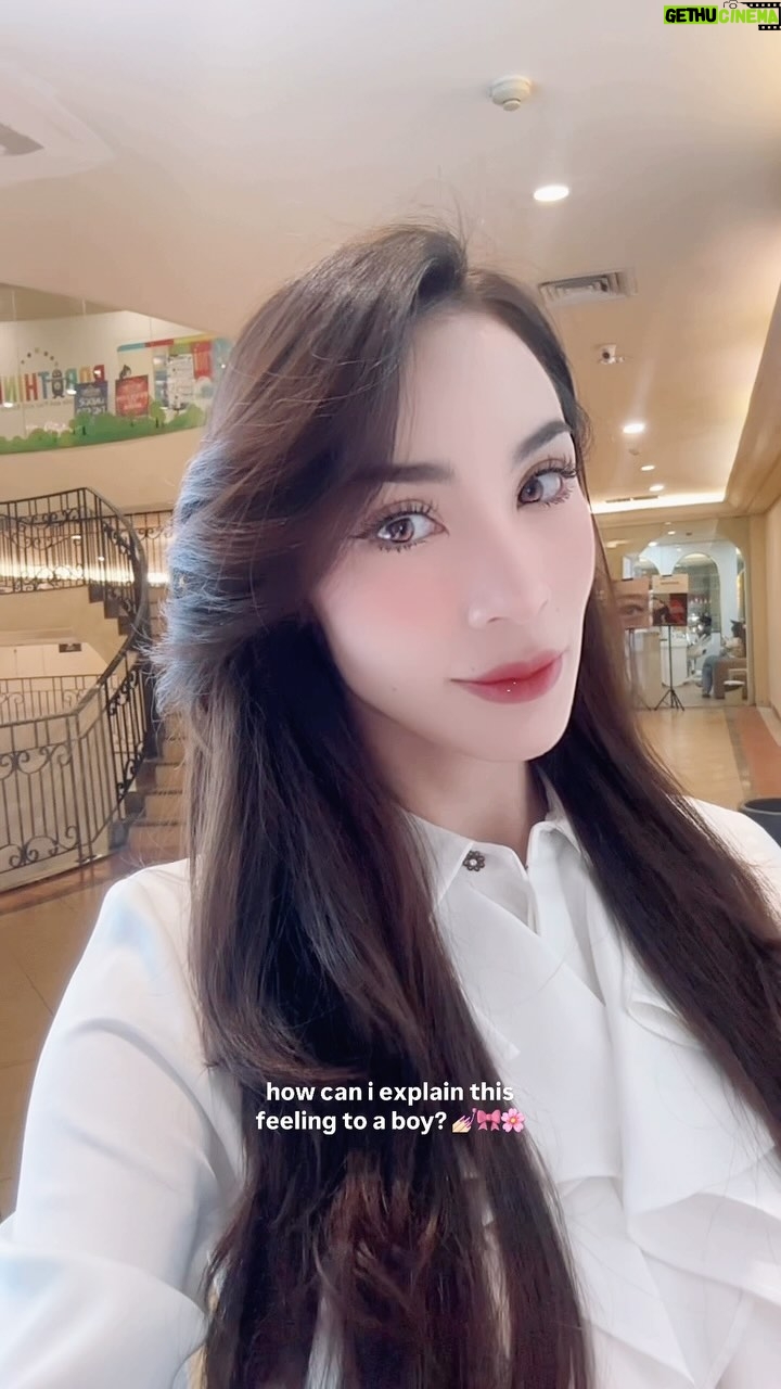 Melanie Berentz - 3 Likes - 📍 @lushandglow.id Plaza Adorama Kemang / Pondok Indah
• lymphatic drainage massage
• japanese hair spa
• mani pedi gel nail polish