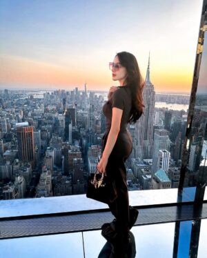 Melanie Berentz Instagram - still in my New York state of mind 🗽🏙️