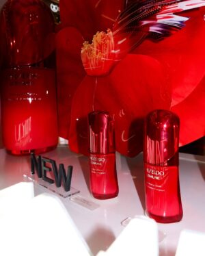 Melanie Berentz Instagram - Celebrating the launch of the NEW Ultimune Power Infusing Serum 4.0 ♥️ Love how @shiseido_indonesia continues to innovate and empower us to achieve freedom from age! 

📍 Atrium Pondok Indah Mall 2

#Shiseido #ShiseidoUltimune #FreedomFromAge