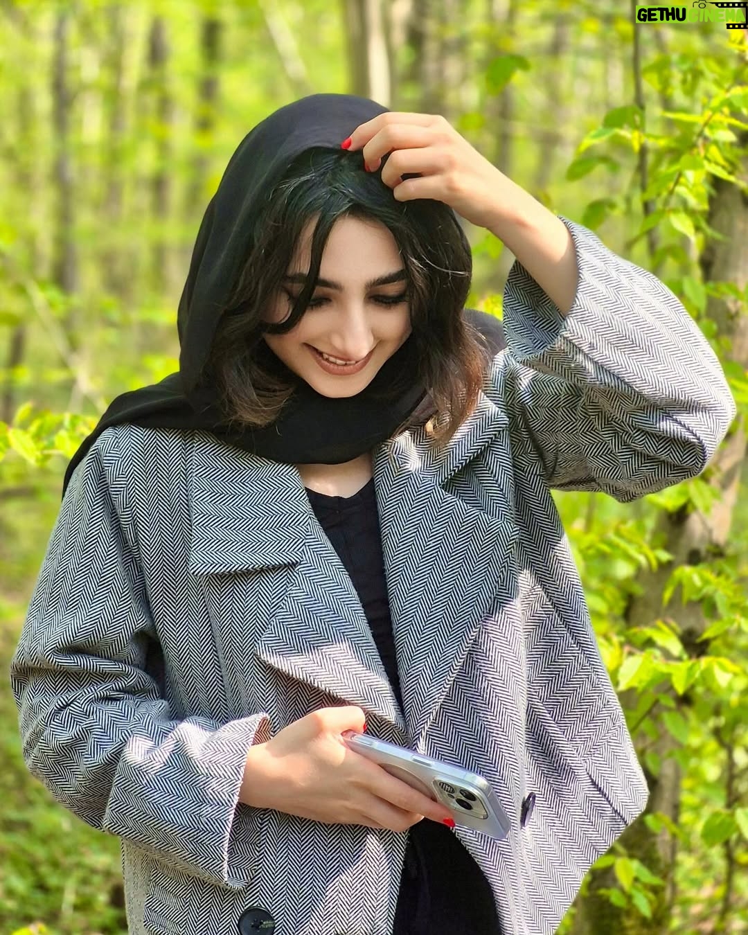 Melika Shaban - 6.9K Likes - تو دل طبیعت🌿