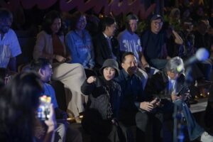 Melly Goeslaw Instagram - Federasi Serikat Musisi Indonesia (FESMI) menutup rangkaian acara "Asik, Hari Musik" Aktivitas Musik Edisi Spesial Hari Musik Nasional 2025 di Anjungan Sarinah, Jakarta semalam (13/3) dengan keseruan dan kehangatan.

Sebanyak delapan singer & songwriter independen unjuk kebolehan. Selain itu para pengurus dan anggota yang hadir di acara ini ikut menampilkan karya mereka seperti Marcell Siahaan , Melly Goeslaw, Once Mekel, Kadri Mohammad, Candra Darusman, Febrian 'HIVI!', Arsy Widianto, dan Dbatlayar.

Seminggu sebelumnya, tanggal 7 Maret 2024 telah diselenggarakan Music Clinic sebagai bagian dari program edukasi, dengan menghadirkan sejumlah pakar industri musik dalam tema Song Production dan Live Performance Production yang diikuti oleh 200 peserta.
•
#fesmiaum