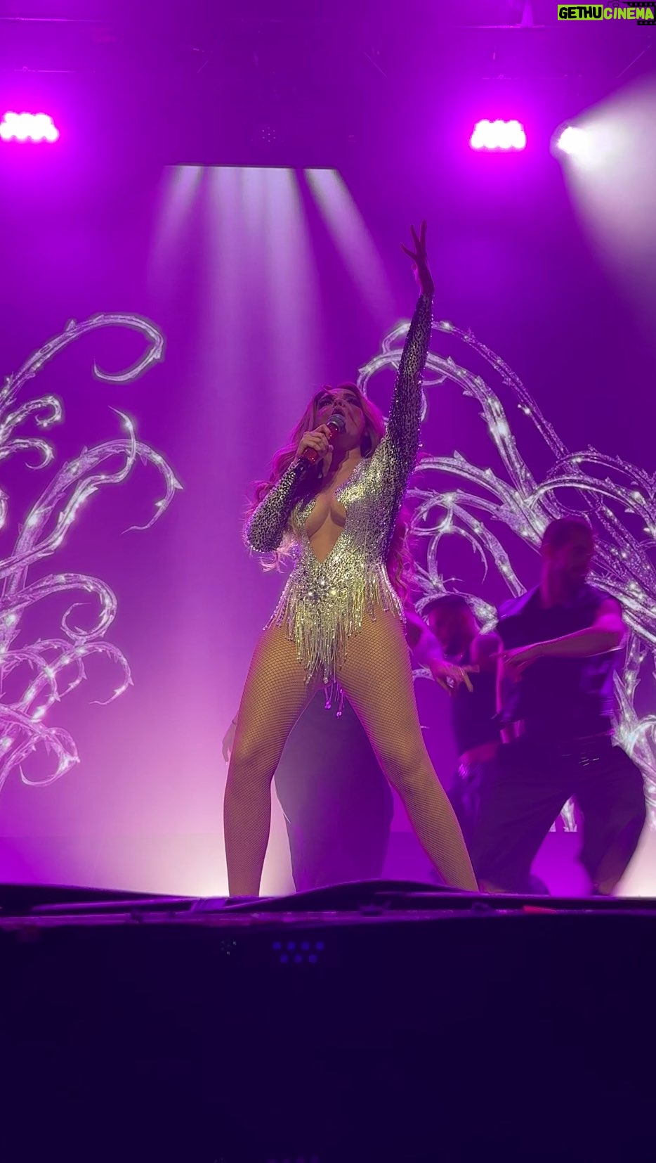 Melody Ruiz - 28.6K Likes - El público de Amsterdam enloquece con @soyyomelody 🎉🙌
6.000 personas han cantado #ESADIVA junto a ella en la primera actuación del #TheDIVAXperience ⭐️
#EiC2025 #Eurovision2025