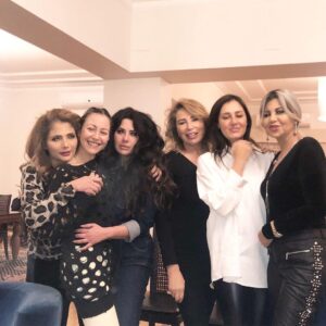 Menna Shalabi Instagram - Happiness is a night out with the girls! ❤️👭😊