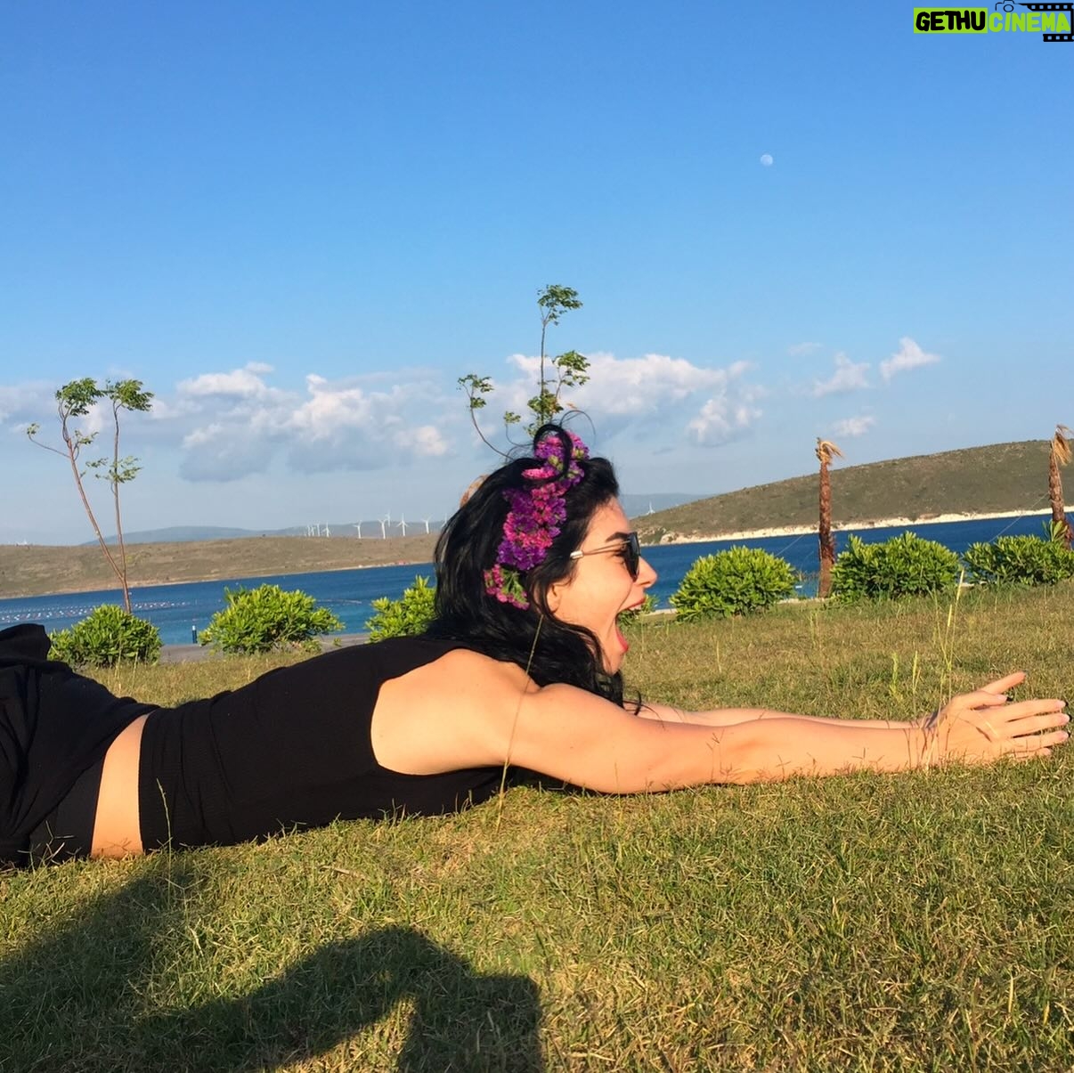Merve Boluğur - 25.7K Likes -