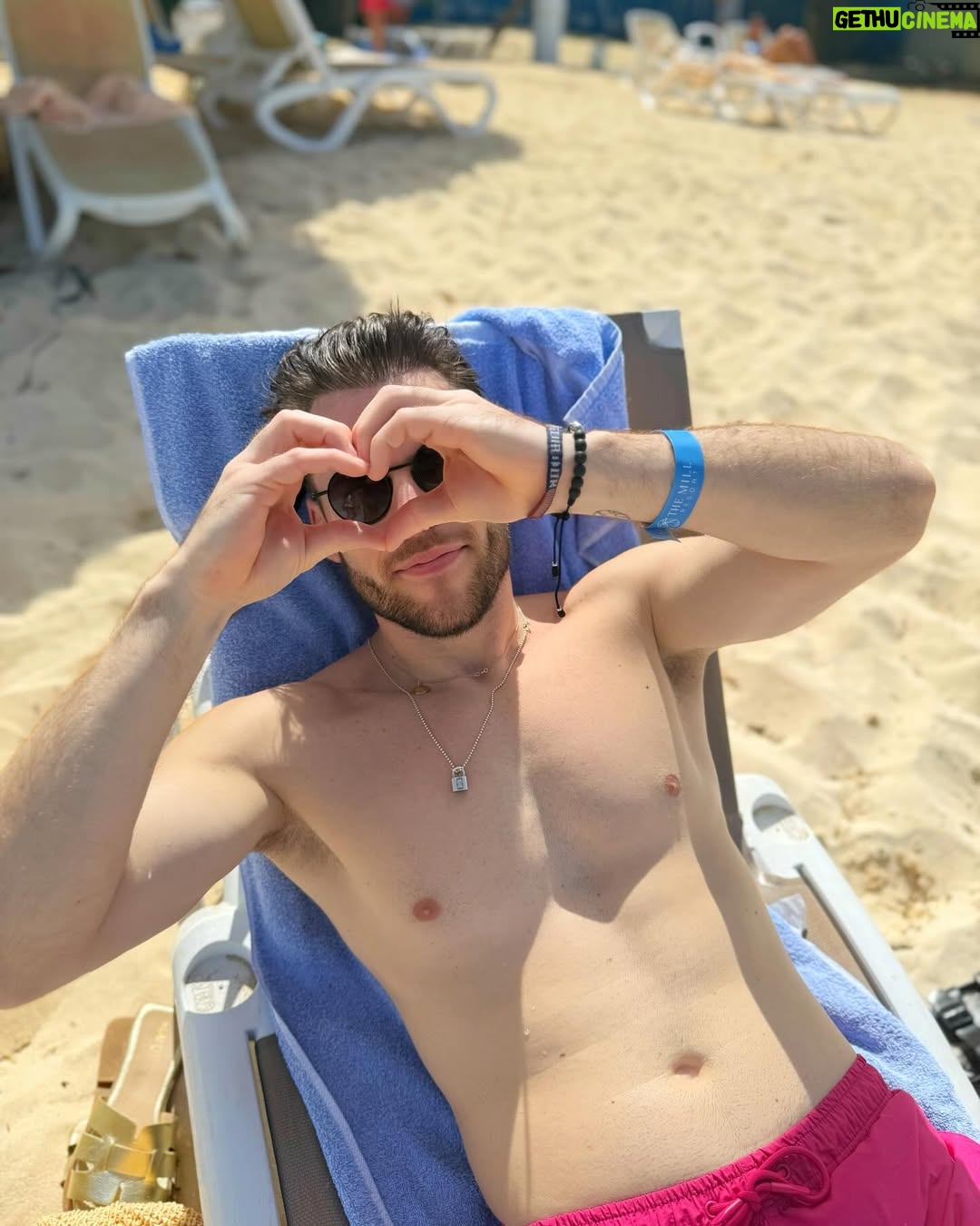 Michela Pincay - 86.7K Likes - Modo vacaciones por siempre 😍✈️❤️🏝️⛵️ Je t’aime ma vie 🌎🌏