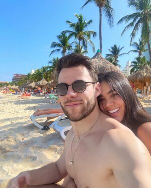Michela Pincay Instagram - Modo vacaciones por siempre 😍✈️❤️🏝️⛵️ Je t’aime ma vie 🌎🌏