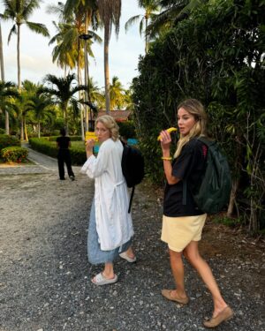 Michelle Monaghan Instagram - A little trip down memory lane of @thewhitelotus episode 6! Who’s ready for ep 7 tonight!? 🤩Special shout out to my ladies @mslesliebibb @carriecoon. We had fun then but even more fun now!? It’s 🍌🍌Thank you at @itsparkerposey for letting me wear your perfect vintage Chanel shoes (last pic!) the whole season! She’s an 😇 And to my favorite @imderrickspru for creating the perfect beachy hair every single day (more on that soon). Also my love and respect to gent @arnasfederman for the scene which we shot on our last day! Out with a bang! Mad love to the wizard #MikeWhite 🪷🤩👏🥂🤸🤸 see you all tonight!!