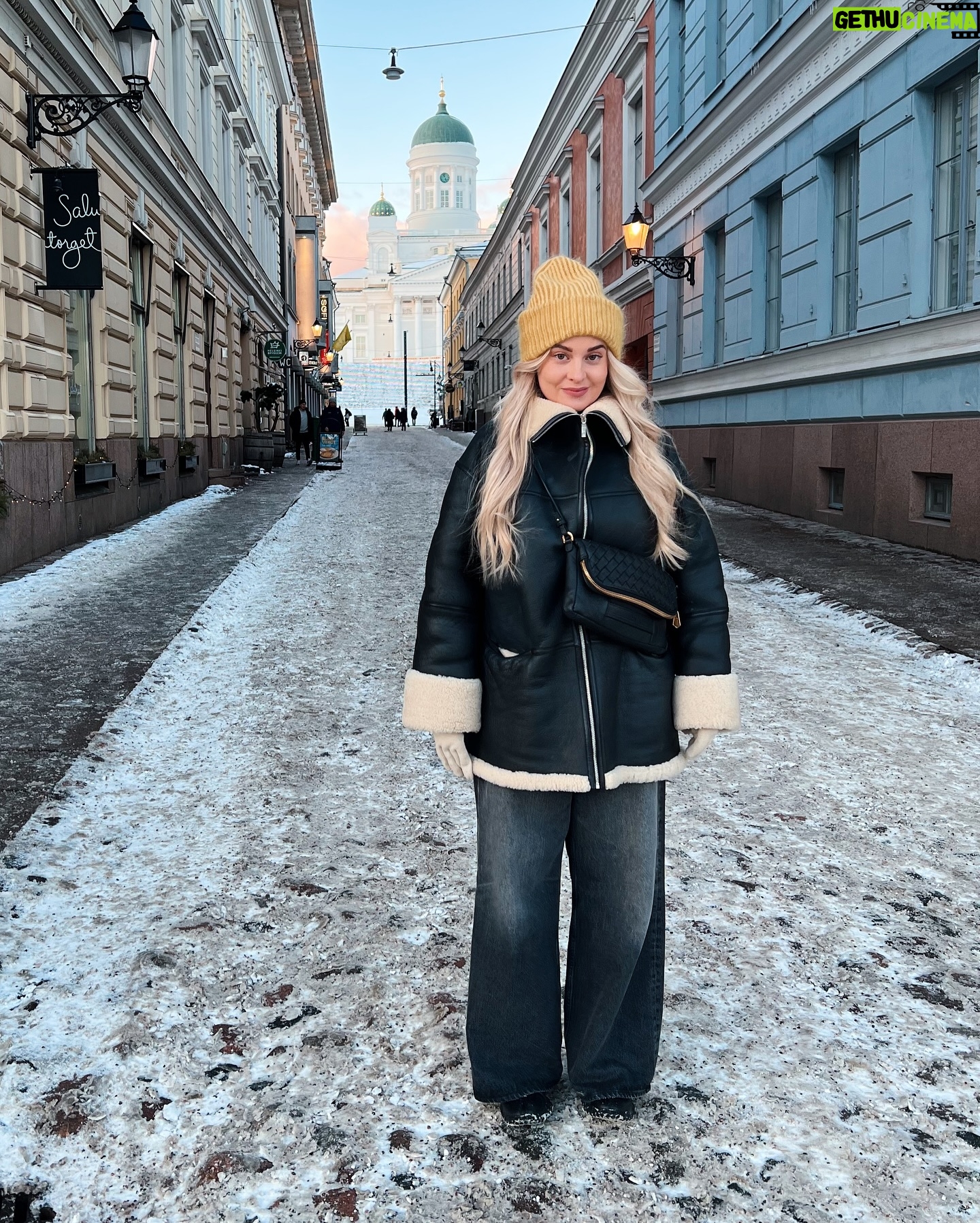 Miisa Rotola-Pukkila - 21.7K Likes - Elämä on arvaamatonta. Koska tahansa voi tapahtua jotain hyvää.💫✨✨ - Eeva Kilpi
Mun alkuvuoden fiilis ja asenne kiteytyy mainiosti tässä mietelauseessa. Ihanaa, kun on taas helpompi hengittää.
Näillä ajatuksilla viikonloppuun! Voikaa hyvin🫶🏼
