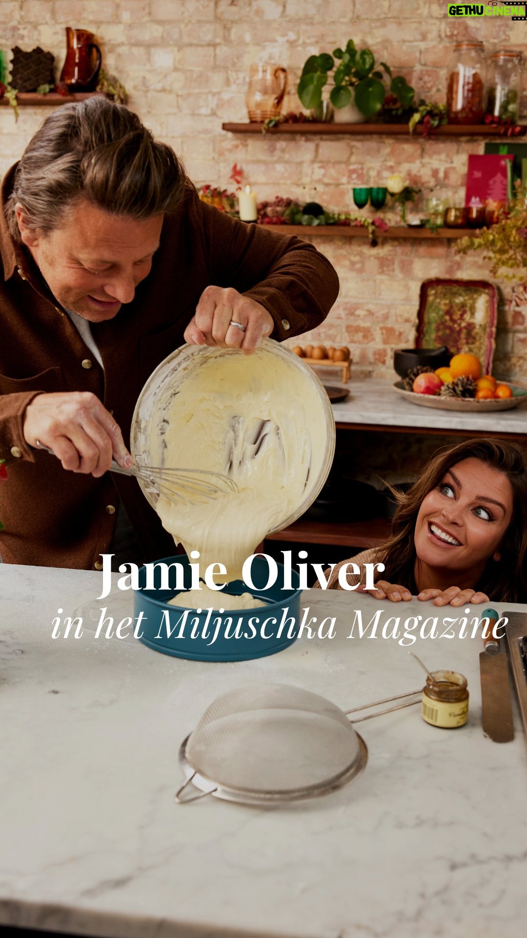 Miljuschka Witzenhausen - 26.1K Likes - VERRASSING! Jamie Oliver staat in het aankomende Miljuschka Magazine! Wauw, wauw, wauw, dit magazine mag je echt niet missen! Meer dan 80 overheerlijke recepten, alles voor de feestdagen en dus Jamie.
✨ Haal ‘m nu in huis door op de link in bio te klikken✨
#MiljuschkaMagazine #JamieOliver
