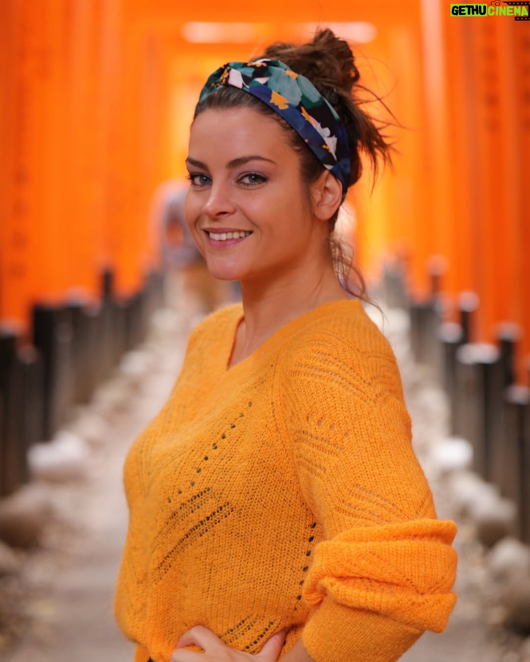 Miljuschka Witzenhausen - 26.6K Likes - AZIË IK MIS JE! De geuren, de kleuren, de mensen en natuurlijk de smaken. 🍜🥟🍱🥥🍡 Ik ben er dol op ❤️ Je gaat het allemaal terugvinden in het gloednieuwe Miljuschka Magazine, maar eerst deze heerlijke throwback 🔙
#Thailand #Vietnam #Japan
