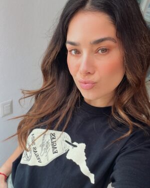 Mimi Morales Instagram - 🌼
Mis fotos de este año… 🤭
Tengo tarea!