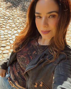 Mimi Morales Instagram - 🎥 
Con ganas de contarles más… 
Por ahora… 💋
