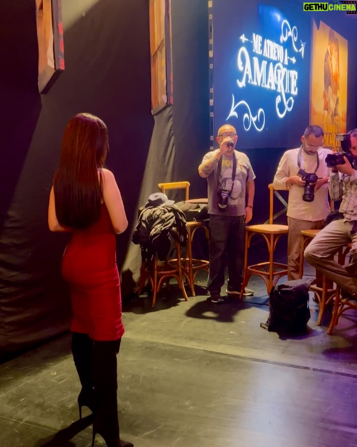 Mimi Morales - 2.7K Likes - #behindthescenes NIDIA… ya llega HOY! con toda la actitud. Van a conocer a esta villana EMPODERADA, a quien no le importan las críticas mientras consiga lo que quiere. A medida que leía libretos fui entendiendo su ironía y manipulación…HOY SE LAS PRESENTO! No se pierdan #meatrevoaamarte Lunes a viernes 6:30 pm, por @canalestrellas @televisaunivision Me divertí mucho con Nidia , gracias @productormejia