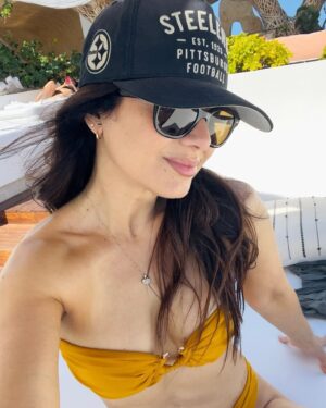 Mimi Morales Instagram - .
El mar siempre 🌊