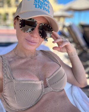 Mina Starsiak-Hawk Instagram - Cancún 2025 Drop ☀️🏖️👙