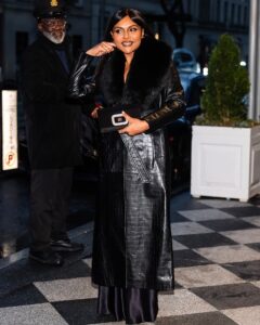 Actress Mindy Kaling HD Photos and Wallpapers March 2025