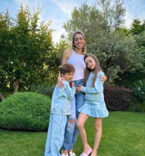 Miriam Cani Instagram - My birthday gift today and every day ❤️