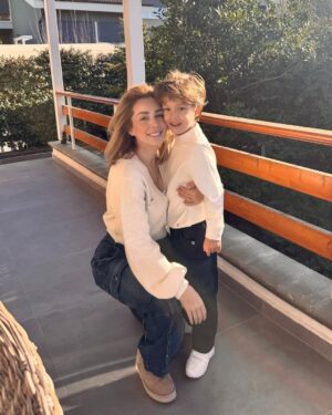 Miriam Cani Instagram - Gezuar ditelindjen dashuria ime Duam. Kampioni im. Mami te do deri ne pafundesi ❤️