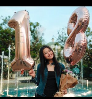 Miya Cech Instagram - how lucky to have friends who love you enough to struggle this much for the perfect birthday photos 😂. grateful to be surrounded by so much love, laughter and good food last night! also grateful for all of the opportunities, blessings and lessons the universe has afforded to me so far and ready to jump feet first into the journey ahead. 🍣🎂🥳🥞💚 #Level18😱
